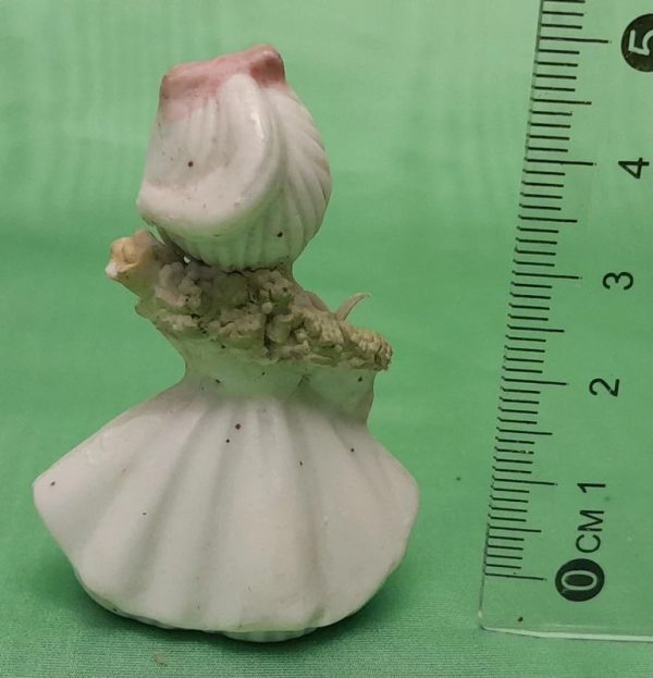 Red Flower Girl - Image 3